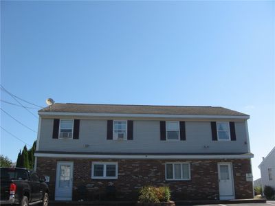 B - 53 Winnapaug Road, Condo with 3 bedrooms, 1 bathrooms and 2 parking in Westerly RI | Image 2