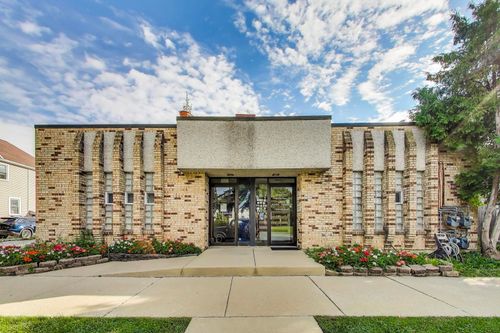 3439 Grand Blvd, Brookfield, IL, 60513-1286 | Card Image