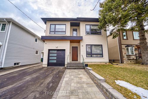 38 Uno Dr, Etobicoke, ON, M8Z3N8 | Card Image