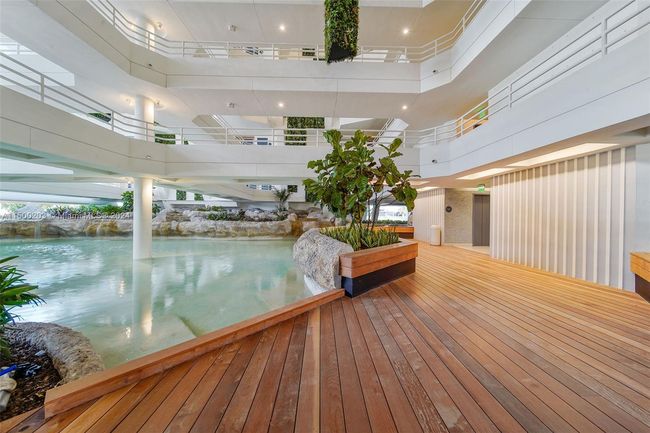 APT-402 - 555 Ne 34 Th St, Condo with 2 bedrooms, 2 bathrooms and null parking in Miami FL | Image 36