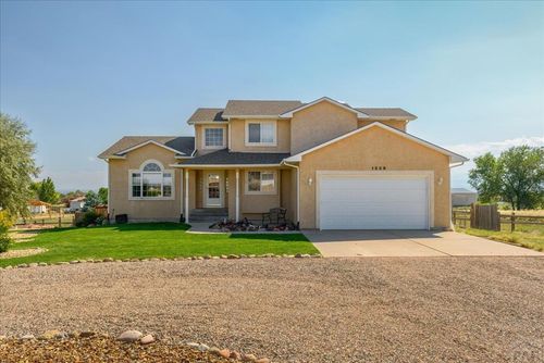 1238 W Shenandoah Dr, Pueblo West, CO, 81007-2027 | Card Image