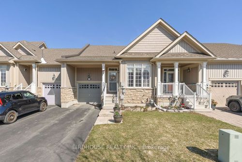 8 Deacon Cres, Lindsay, ON, K9V0L4 | Card Image