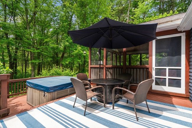 79 Medway St, House other with 4 bedrooms, 3 bathrooms and 6 parking in Norfolk MA | Image 32