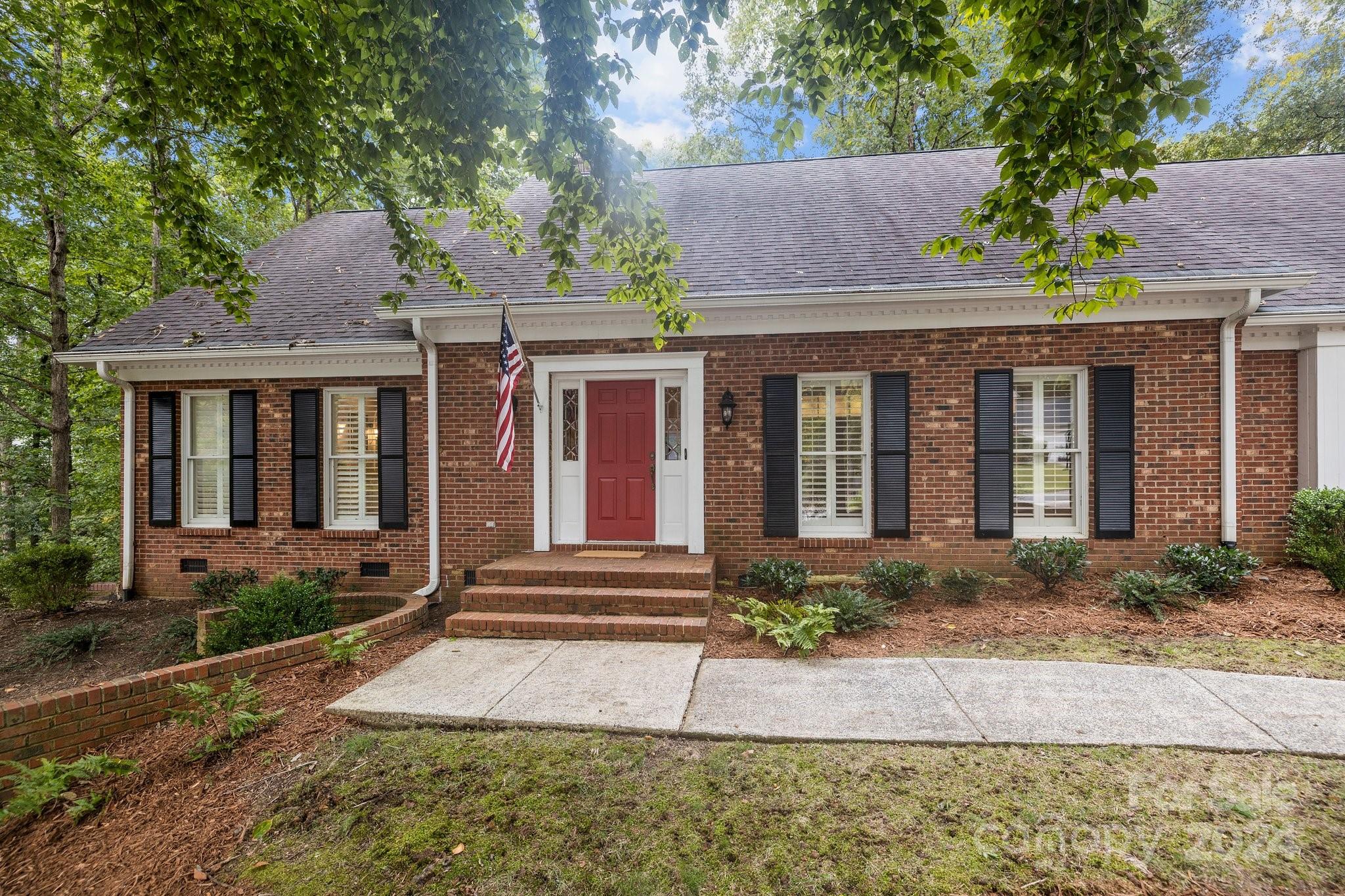 Shadowbrook Ln, Charlotte, NC 28211