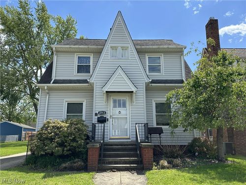 2713 Brookview Boulevard, Parma, OH, 44134 | Card Image