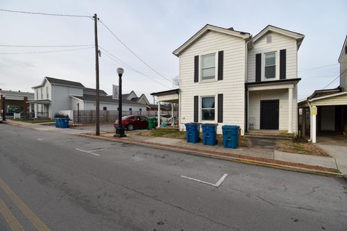 126 N Main St, Harrodsburg, KY, 40330-1539 | Card Image