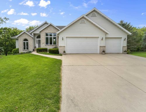 709 N Parkview St, COTTAGE GROVE, WI, 53527-9101 | Card Image