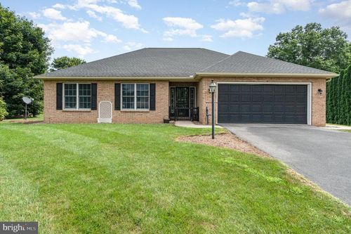 209 Meadowbrook Ln, MIFFLINTOWN, PA, 17059-8769 | Card Image