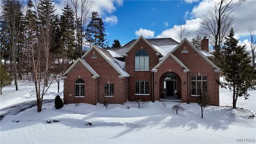 24 Lakeridge South Drive, Orchard Park, NY, 14127 | Card Image