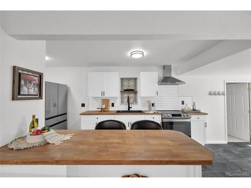 575 S Clay St, Denver, CO, 80219-3036 | Card Image