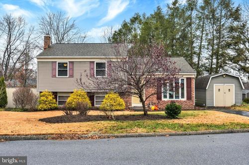 5586 Edsel St, HARRISBURG, PA, 17109-5675 | Card Image