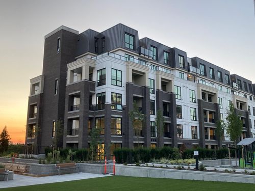 304-20078A 85 Ave, Langley, BC, V2Y2B8 | Card Image