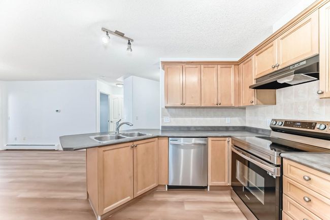 212 - 345 Rocky Vista Pk Nw, Condo with 2 bedrooms, 2 bathrooms and 1 parking in Calgary AB | Image 6