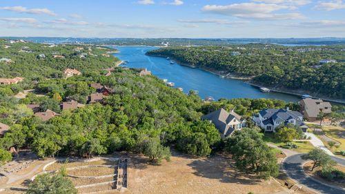 7201 Getaway Dr, Jonestown, TX, 78645-4587 | Card Image