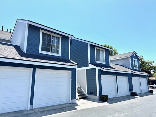 572 Stone Harbor Cir, La Habra, CA, 90631 | Card Image