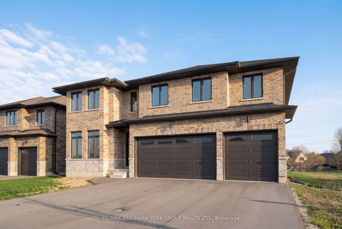 3 Bouw St, Dutton, ON, N0L1J0 | Card Image