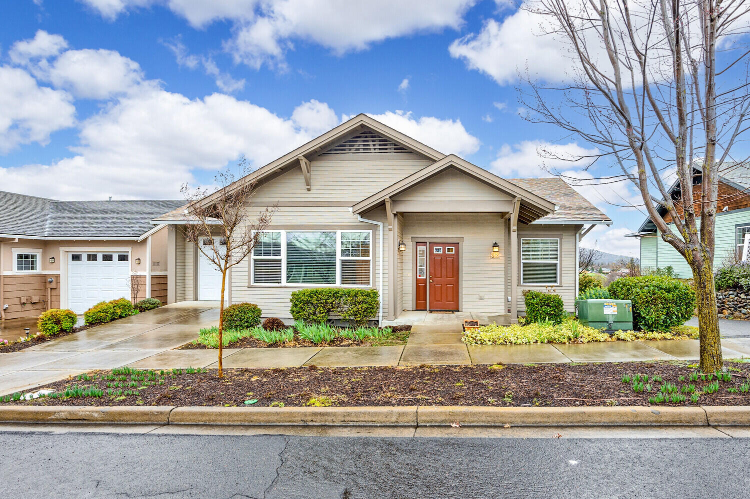 Plum Ridge Dr, Ashland, OR 97520