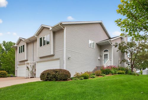 609 Main St E, Wabasha, MN, 55981-1400 | Card Image