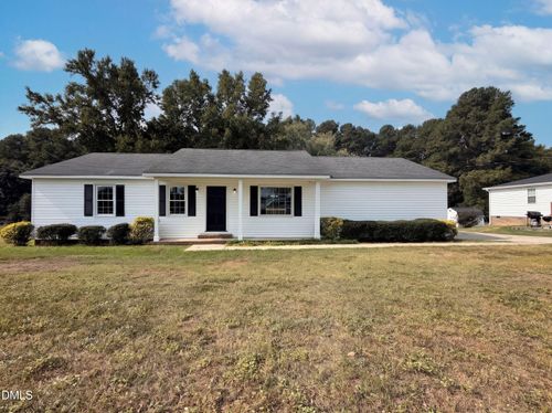 2615 Baileys Xrds Rd, Benson, NC, 27504-6250 | Card Image