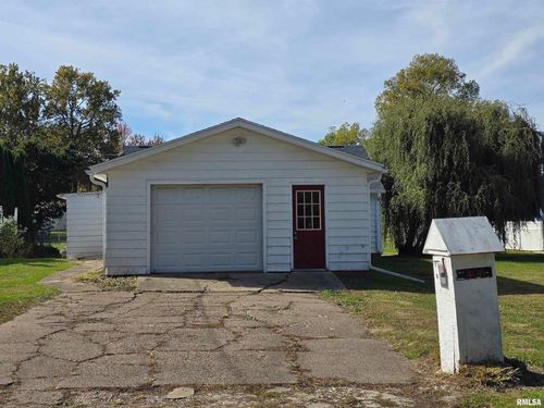 306 8th Ave, Albany, IL, 61230-9661 | Card Image