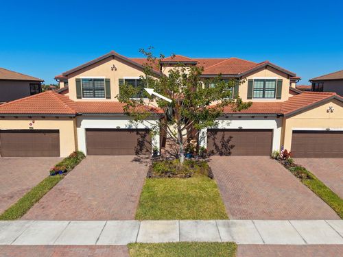 unit-201-10812 Tarflower Dr, VENICE, FL, 34293-3968 | Card Image