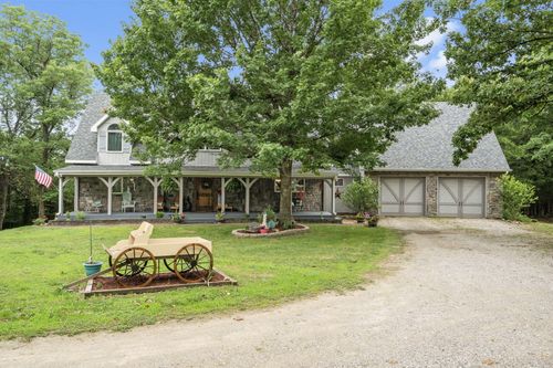 446 Alyeska Point Rd, Lampe, MO, 65681-8348 | Card Image