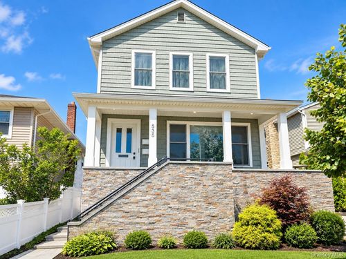 main-535 E Walnut Street, Long Beach, NY, 11561 | Card Image