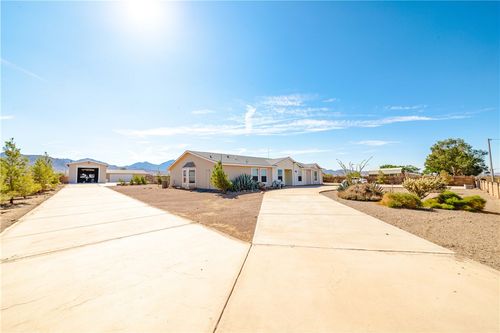 15580 N Garnet Dr, Dolan Springs, AZ, 86441-7524 | Card Image