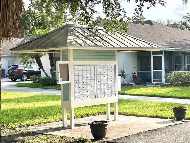 Cluster mailboxes on Red Oak Lane | Image 56