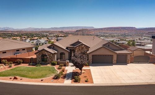 74 N Cliffside Dr, Washington, UT, 84780-4716 | Card Image