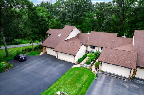 124 Oak Dr, Saxonburg, PA, 16056-2110 | Card Image