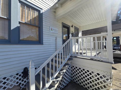 335 S Acadian Thruway, Baton Rouge, LA, 70806-5022 | Card Image