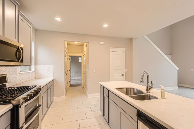 10610 Wills Loop, House other with 3 bedrooms, 3 bathrooms and null parking in Austin TX | Image 13