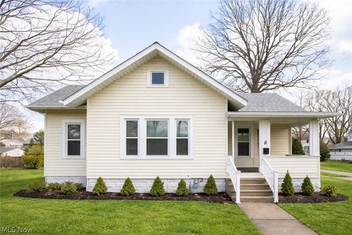 2391 27th St Sw, Akron, OH, 44314-1948 | Card Image