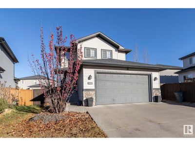 9404 84 Ave, House other with 3 bedrooms, 3 bathrooms and 5 parking in Morinville AB | Image 1