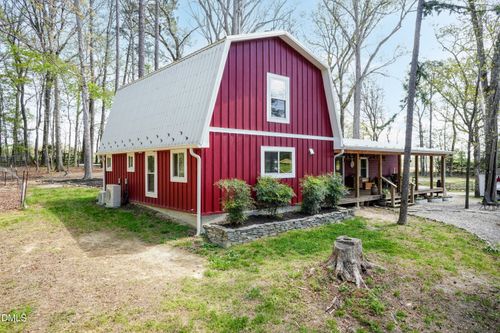 562 Peach Orchard Rd, Louisburg, NC, 27549-9134 | Card Image