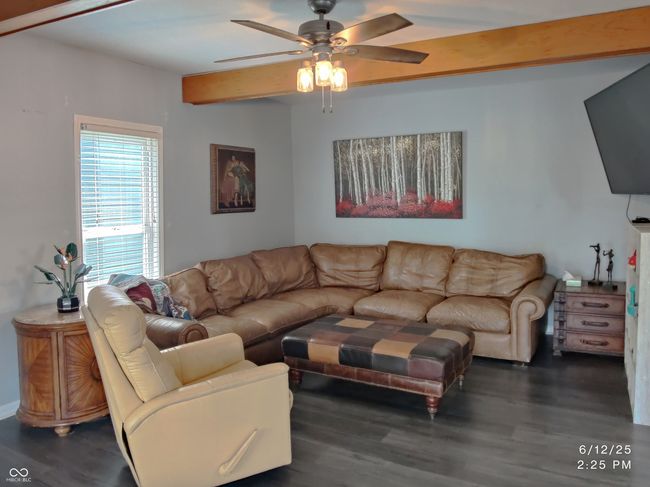 121 N Main St, House other with 3 bedrooms, 2 bathrooms and null parking in Pendleton IN | Image 4