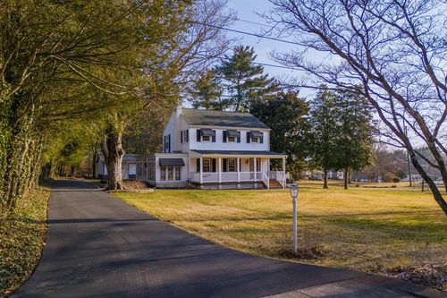 2111 Lee Hwy, Bristol, VA, 24201-1627 | Card Image