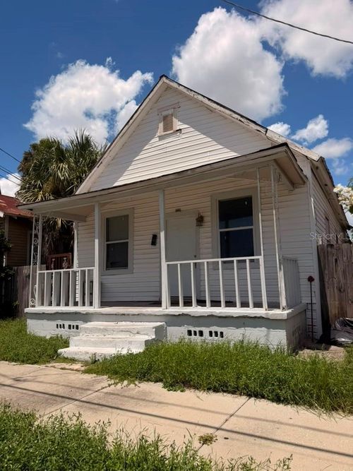 2323 W Chestnut St, TAMPA, FL, 33607-3415 | Card Image
