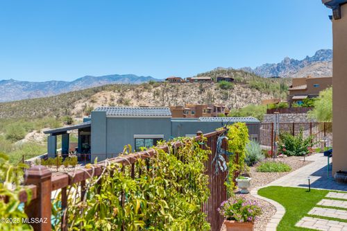 1713 E Via Colomba Bianca, Tucson, AZ, 85737-6061 | Card Image