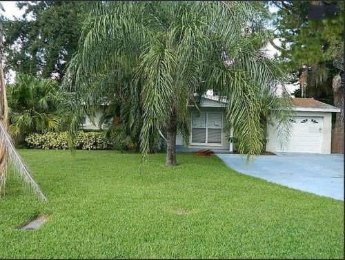 4661 Carson St Ne, ST PETERSBURG, FL, 33703-4239 | Card Image