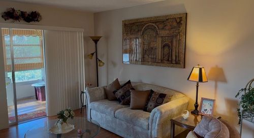 313-725 Lori Dr, Palm Springs, FL, 33461-1291 | Card Image