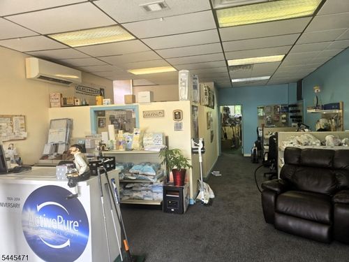 239 Us Highway 46, Fairfield, NJ, 07004-2322 | Card Image