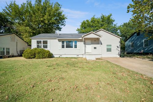 408 Cedar St, Owasso, OK, 74055-2427 | Card Image