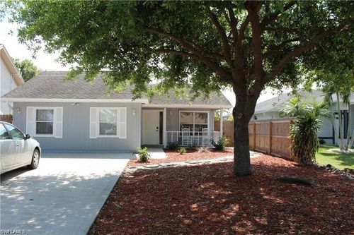 858 97th Ave N, Naples, FL, 34108-2285 | Card Image