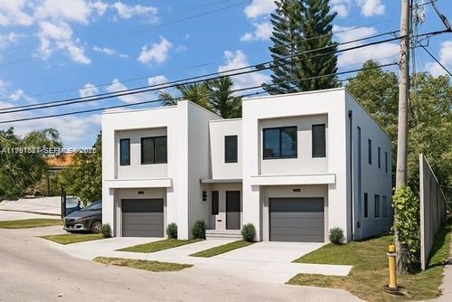 2953 Sw 17th St, Miami, FL, 33145-1907 | Card Image