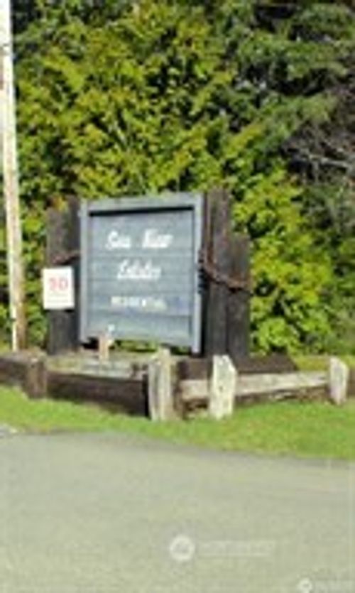 39 Dolphin Ln, Copalis Beach, WA, 98535-1216 | Card Image