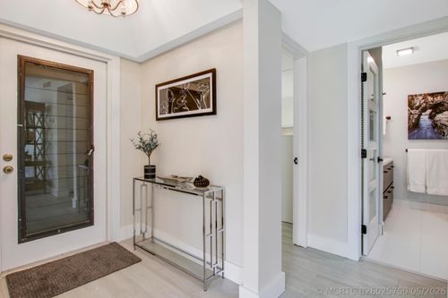 512 Brackenwood Pl, Palm Beach Gardens, FL, 33418-9056 | Card Image