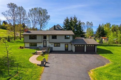 2 Hitching Post Rd, Bozeman, MT, 59715-9241 | Card Image
