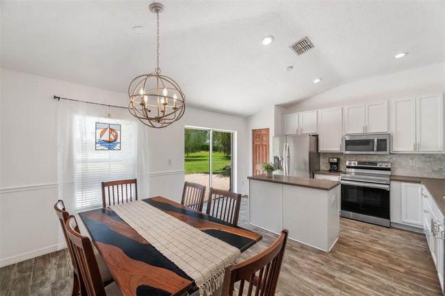 7103 Bridgeview Dr, House other with 3 bedrooms, 2 bathrooms and null parking in WESLEY CHAPEL FL | Image 16
